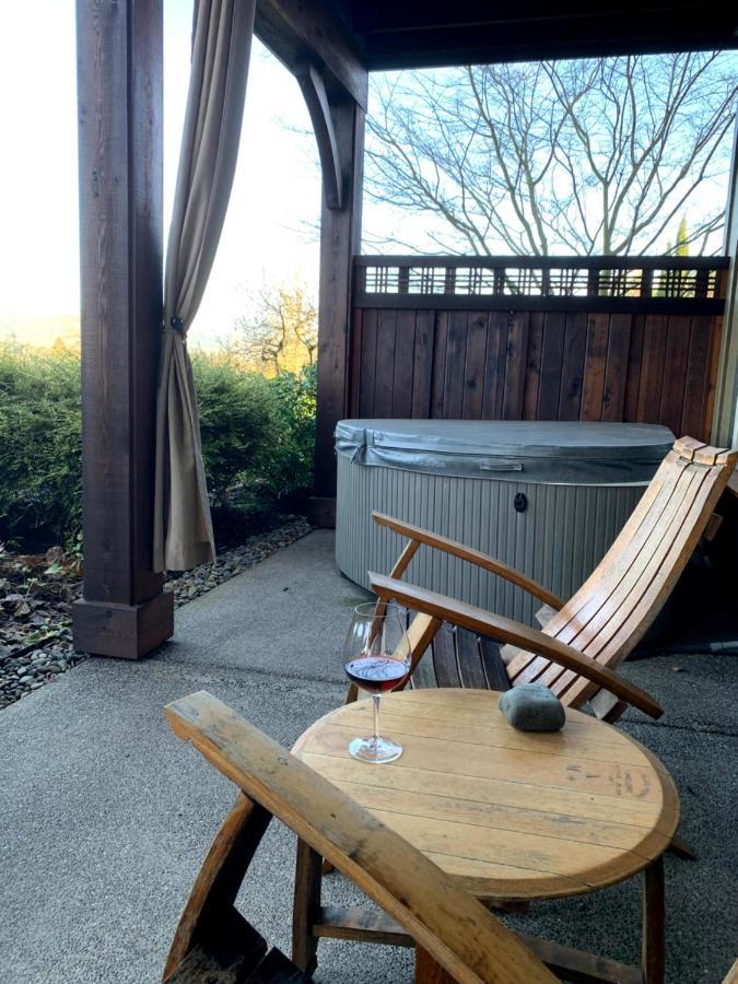 The Setting Inn Willamette Valley Нюбърг Екстериор снимка