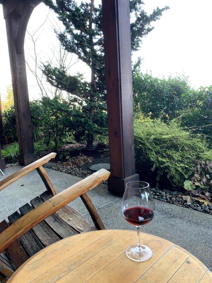 The Setting Inn Willamette Valley Нюбърг Екстериор снимка